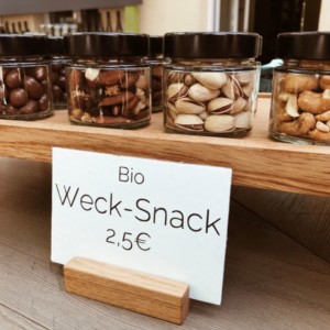 Bio-Snacks im HofCafé.